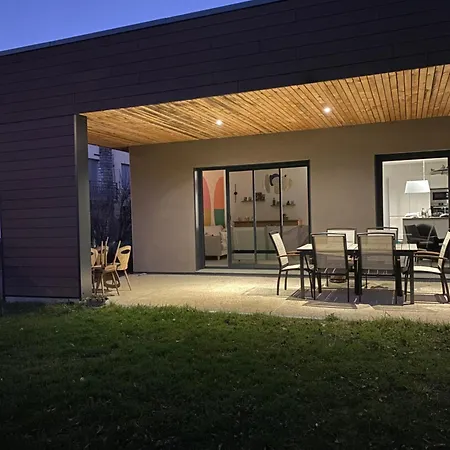 Maison Paisible Proche Du Centre Вилла
