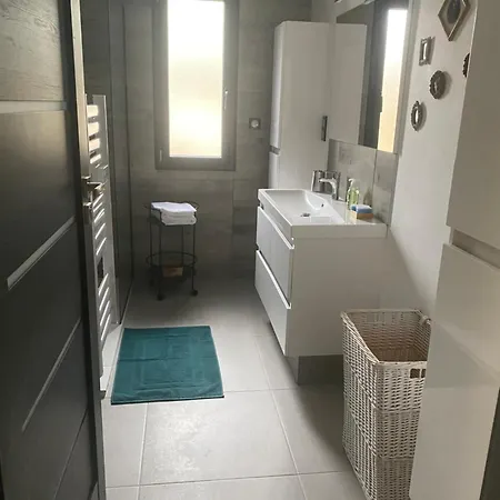 Вилла Maison Paisible Proche Du Centre *